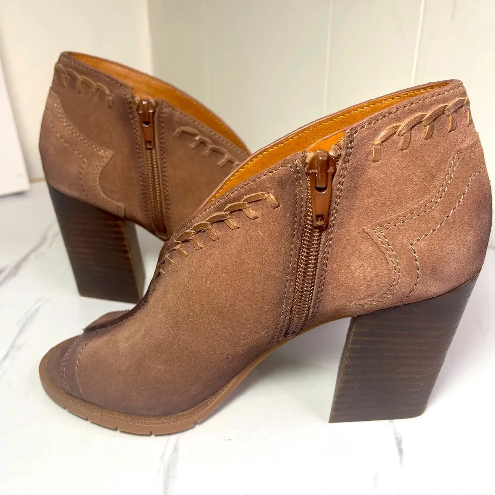 ZODIAC Womens Brown boho Artful Detailing Sculpted Heel ZipUp Leather Shootie 7M